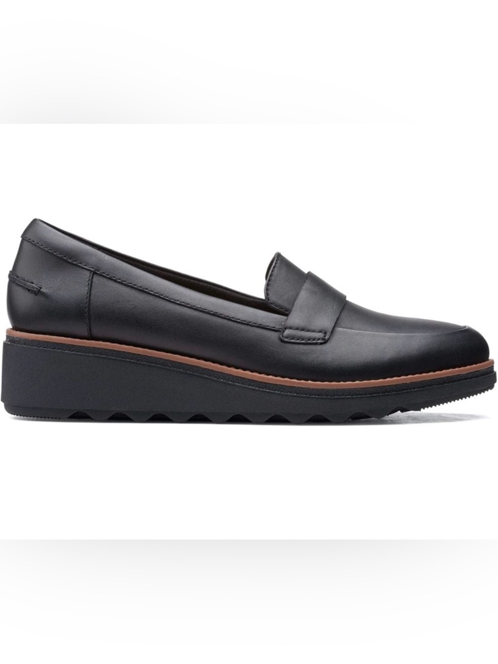 Clark’s Women’s Black Leather Platform Penny Loafers - Picture 2 of 4